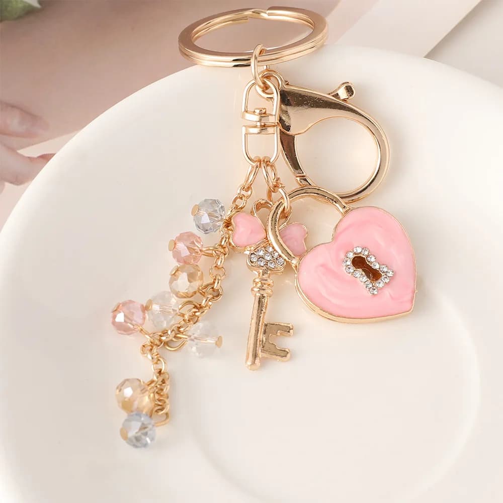 Portachiavi con lucchetto a forma di cuore con strass creativo e alla moda in stile coreano, squisito ciondolo per borsa in cristallo, portachiavi
