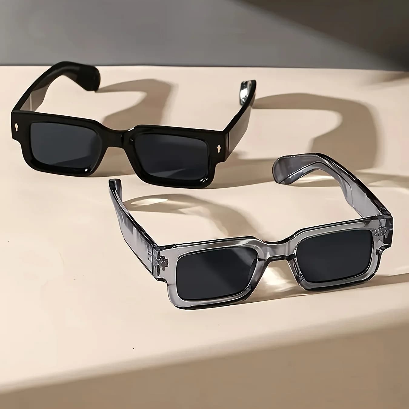 1PC Unisex Retro Square Sunglasses Classic UV Protection Plastic Frame Shades for Outdoor Travel DrivingJ