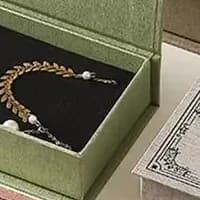 Scatola Portagioie Magnetica a Libro con Rivestimento in Morbida Schiuma, Contenitore con Coperchio a Ribalta per Anelli, Orecchini e Bracciali, Custodia Regalo per Gioielli