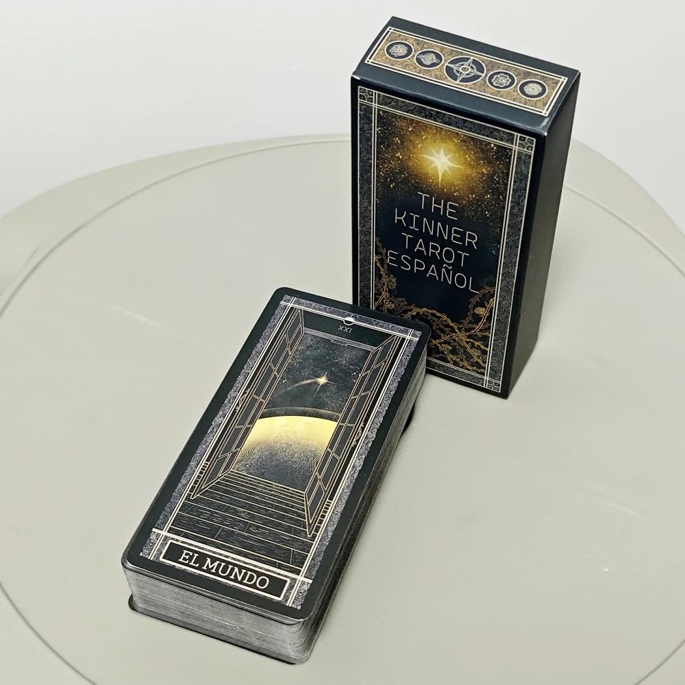 Mazzo di tarocchi Kinner Un mazzo di tarocchi tradizionale completo da 78 carte di ispirazione cosmicamente in lingua spagnola espanolo 11 * 5,3 cm