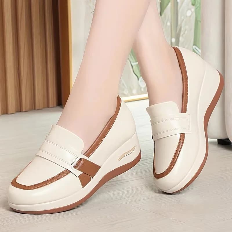 All Match Comfortable breathable briefs on soft leather shoes casual shoes 2025 Women's flat heel guide shoes for mom's work