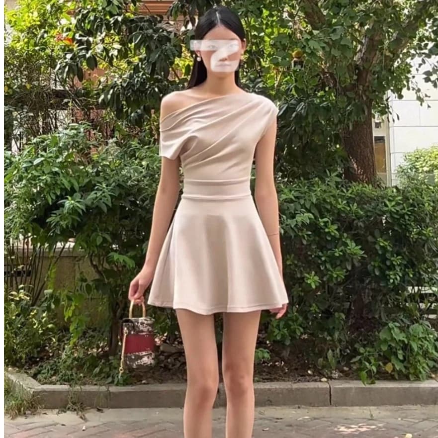 Abito Estivo da Donna Elegante e Delicato con Spalla Asimmetrica, Nuovo Modello Piccolo, con Vita Stretta e Effetto Snellente, Chic e Bellissimo, Corto S...