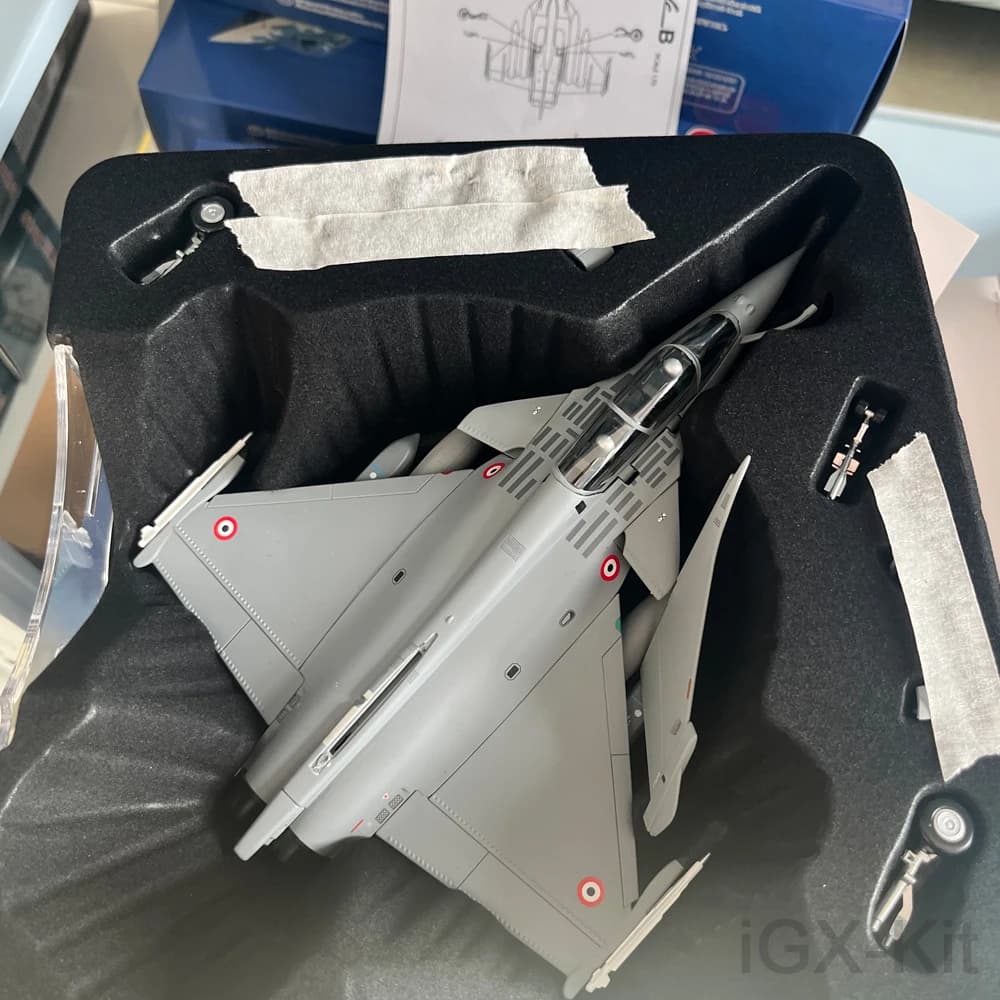 Giocattolo modello in metallo da caccia Rafale dell'aeronautica francese in scala 1/72