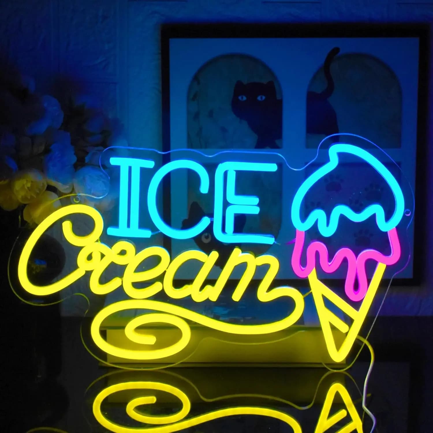 Insegna al Neon per Feste a Forma di Gelato, Decorazione LED, Neon Scintillante e Giocoso, Punto Focale per Feste, Tutti gli Occhi su di Te