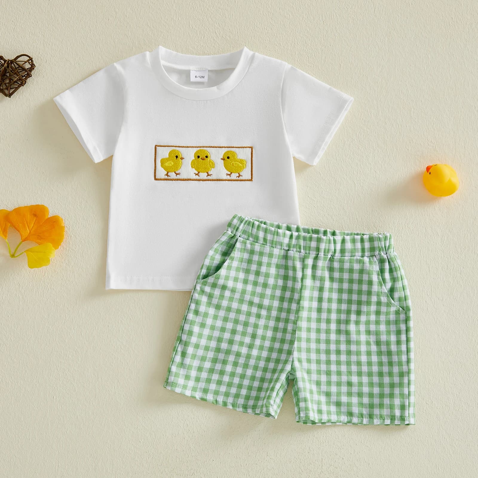 Set di abbigliamento da bambino in 2 pezzi con t-shirt a maniche corte con stampa di dinosauri carini e pantaloncini di jeans per abiti estivi