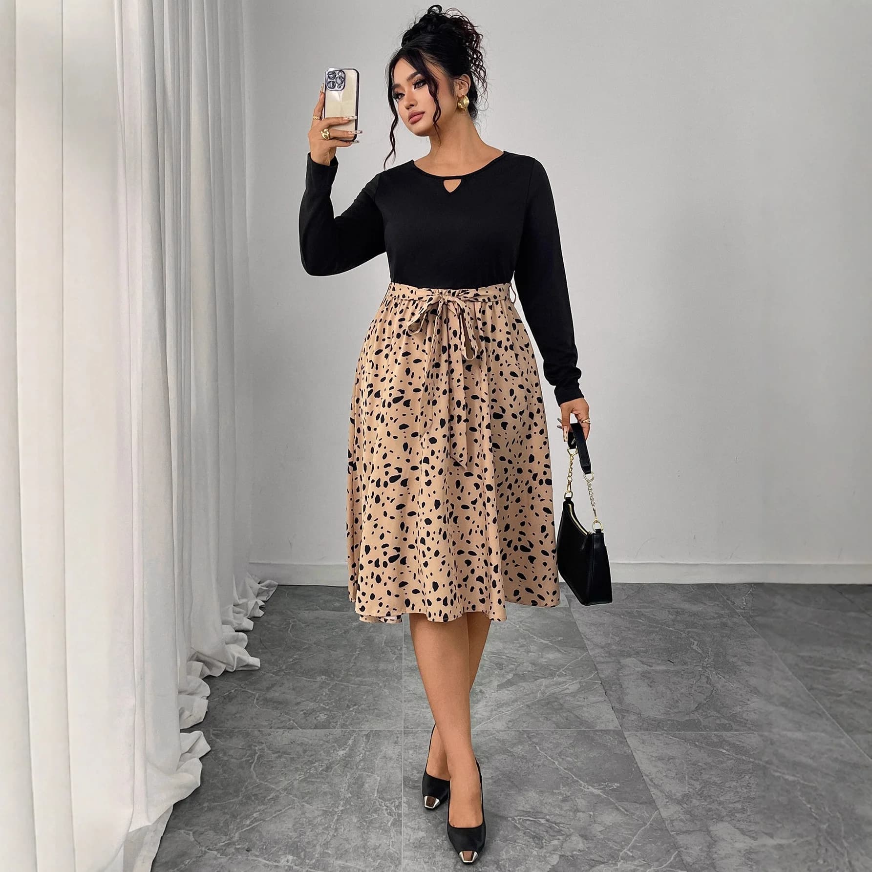 Abito da donna taglie forti nero a maniche lunghe con buco della serratura, stampa leopardata, cravatta in vita, svasata, lunghezza midi, casual, moda quotidiana