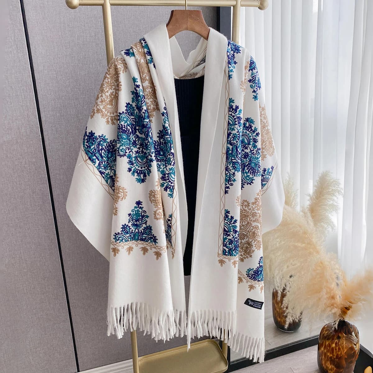 Women's Warm Winter Fashion Cashmere Scarves Embroidery Pashmina Cover Skills Often Wrap Collar Bufanda Echarpe Poncho Scarf