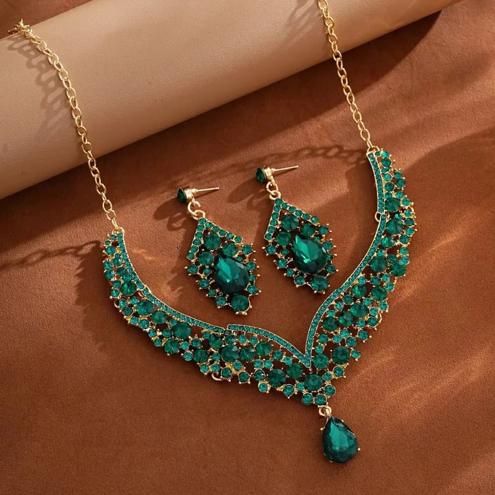 Set di Gioielli Barocchi da Donna, Collana a V con Pendente a Goccia, Set di Gioielli con Strass, Collana Traforata con Nappe Lunghe, Set di Gioielli da Sposa