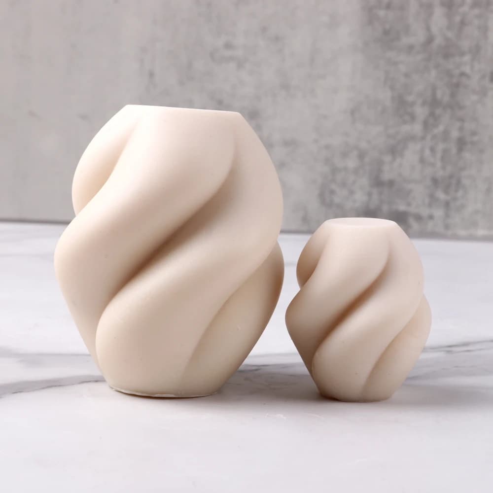 Stampo in silicone per candele rotanti geometriche Stampo per candele in gesso astratto di piccole dimensioni fai-da-te Stampo per colata in resina Stampi per gocce