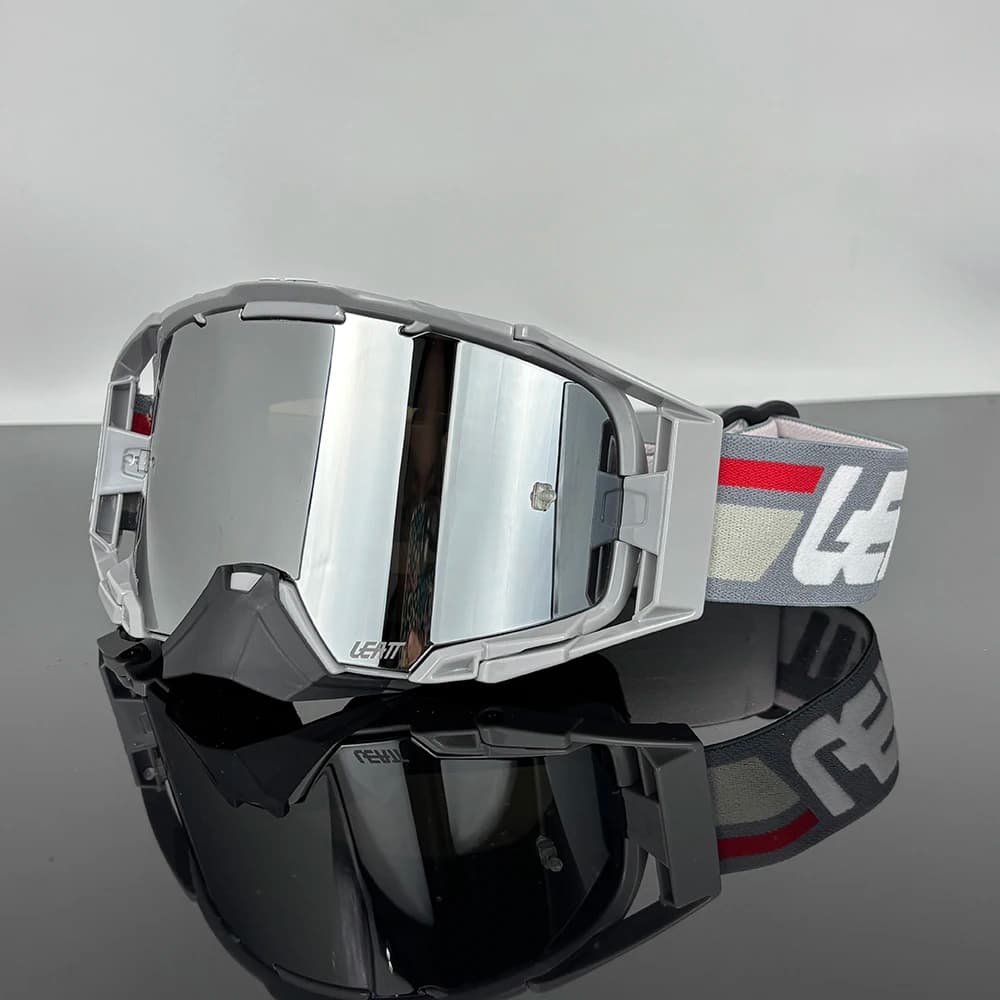 Photochromic Snow Goggles Men Ski Goggles Snowboard Anti-Fog Mask for Women UV400 Protection Glasses Snowmobile Winter