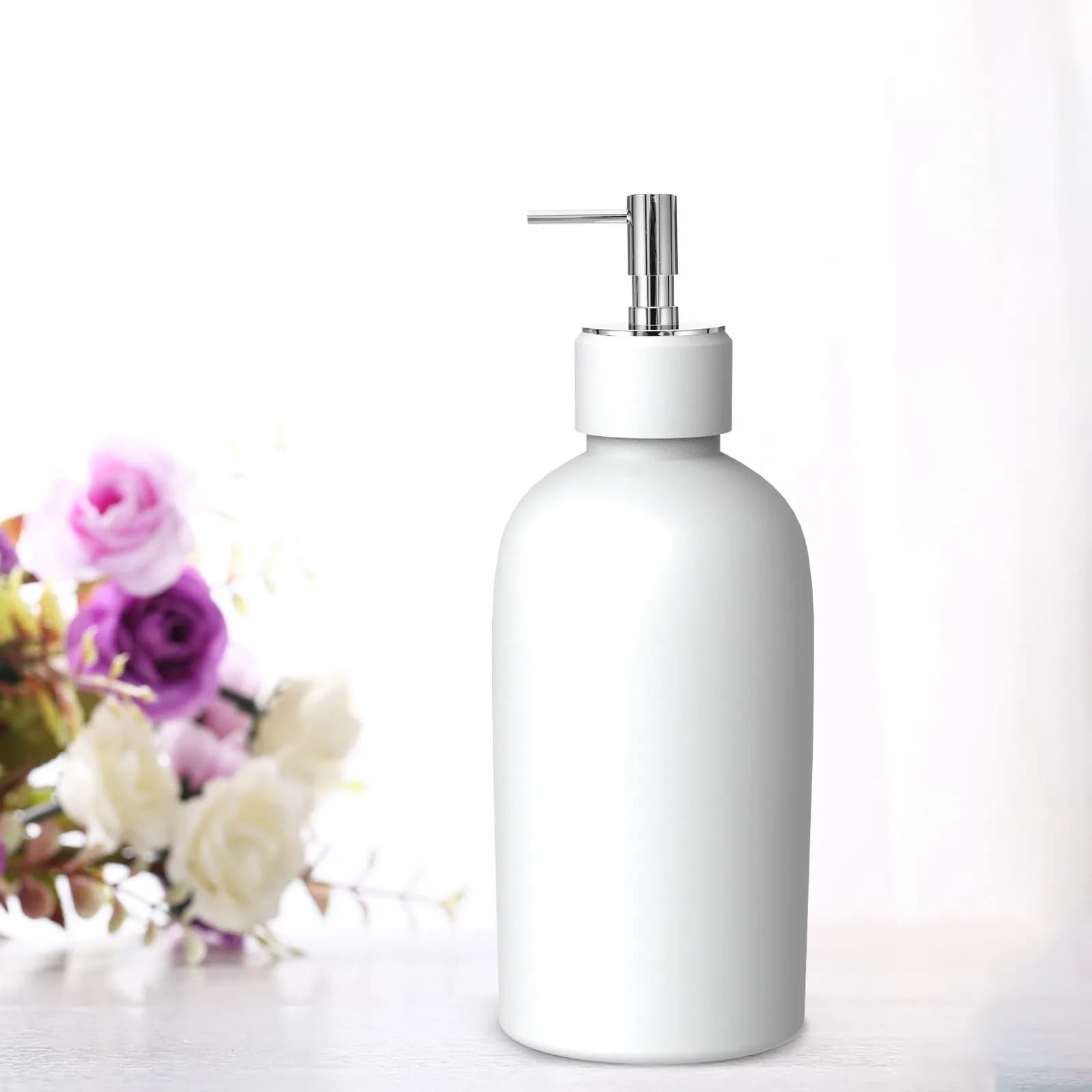 Testina di ricambio in plastica per dispenser di lozioni, adatta per flaconi di sapone, shampoo e balsamo, facile da installare e usare.