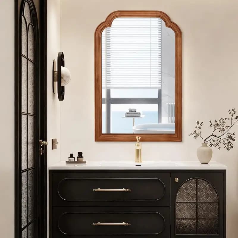 Specchio decorativo ad angolo arrotondato in legno massello marrone giallastro da 24 x 36 pollici per camera da letto, bagno, soggiorno, arredamento per ingresso
