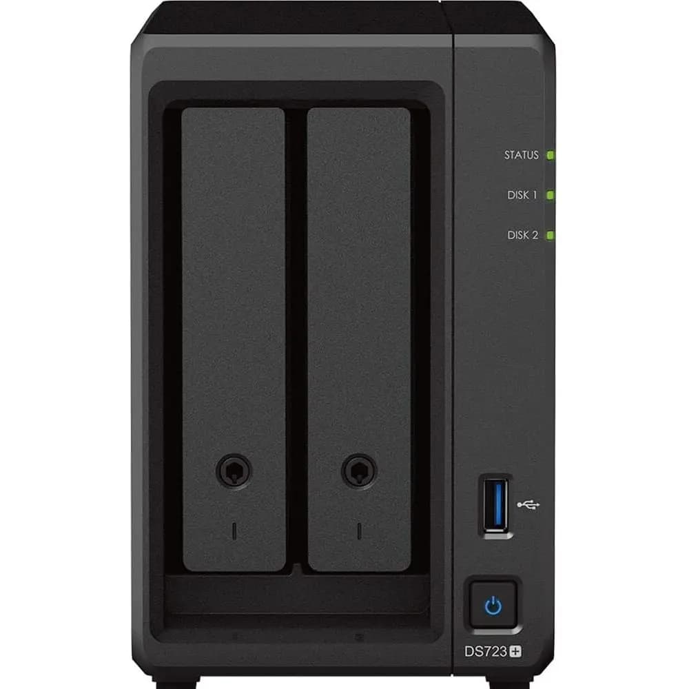 Server NAS DiskStation DS723+ con CPU Ryzen 2.6GHz, 32GB di memoria, 8TB di archiviazione HDD, 1TB SSD M.2 NVMe, 2 porte LAN 1GbE, DSM Ope