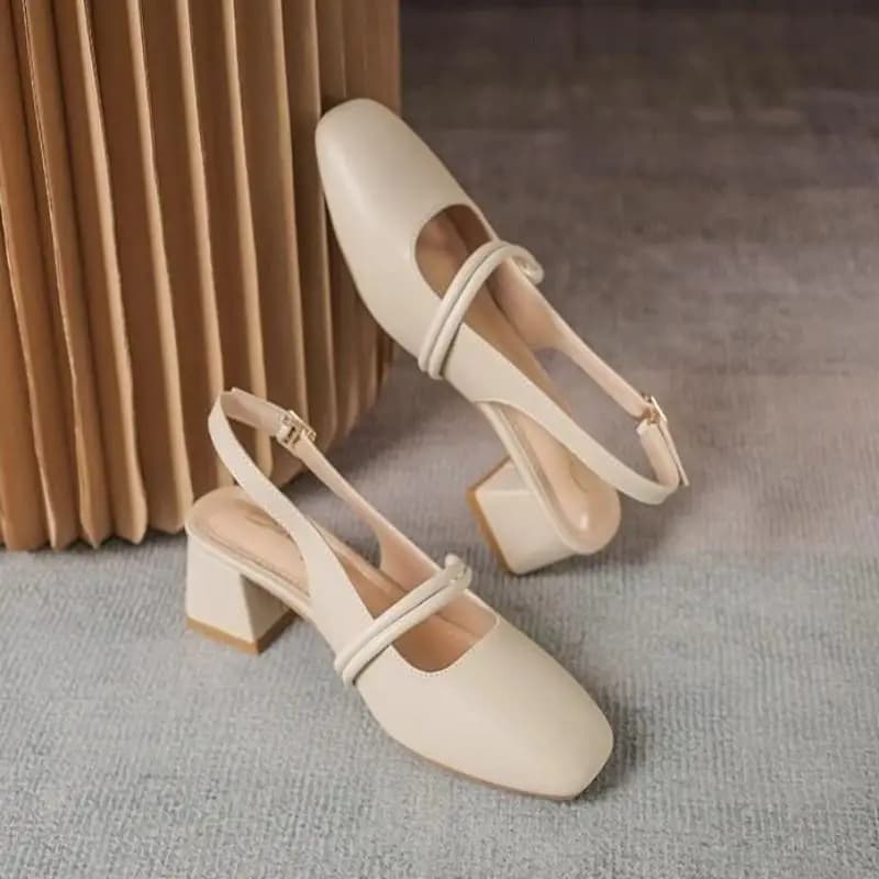 2026 Summer New Women Sandals, French Style Pearl Strap Closed Toe Block Mid Heel Fairy Style Daily Casual Shoes