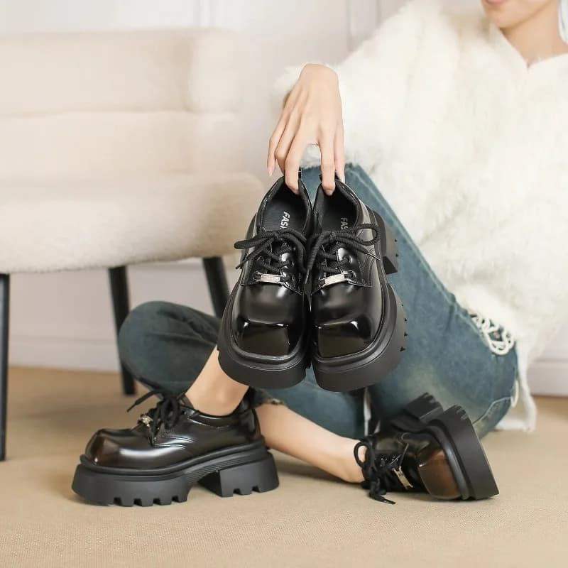 Mocassini con Plateau e Lacci per Donna, in Pelle PU, Punta Rotonda, Suola Spessa Antiscivolo, Scarpe Casual Autunno Inverno 2026
