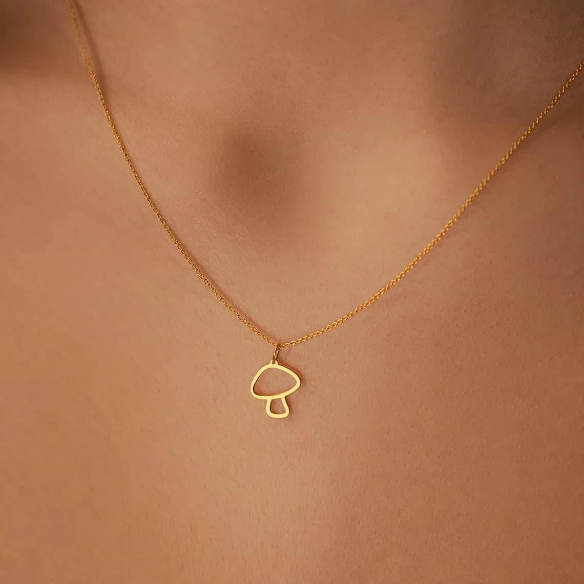 Stainless Steel Vintage Stainless Steel Hollow Mushroom Exquisite Pendant Necklace Women's Fashion Jewelry Party Accessories