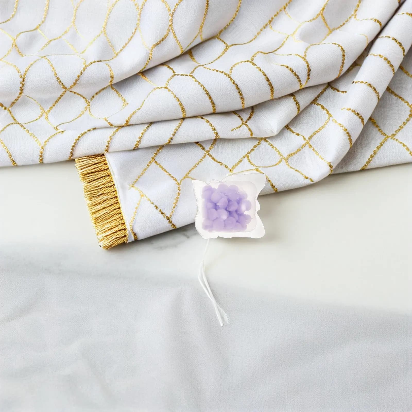 100 Bags Laundry Scent Beads Fabric Softener Aroma Multicolor Fast Dissolving Static Reducing Softening Laundry Beads