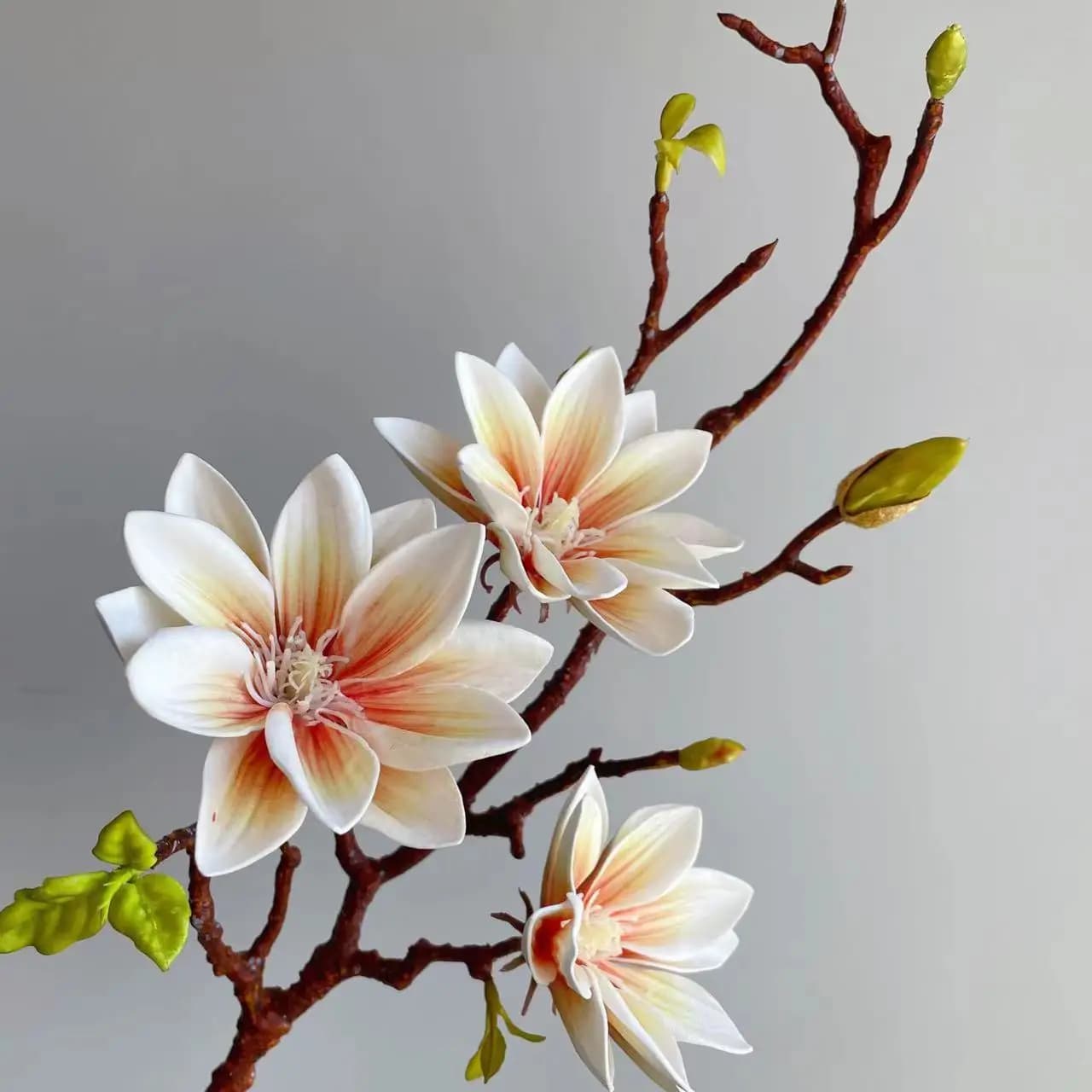 Realistic flower of artificial magnolia fake stem shade lotus flower branch for wedding party home decoration fake flower room