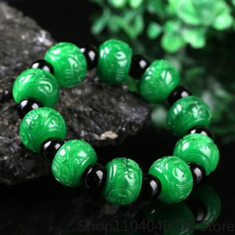 Stringa di giadeite naturale intagliata a mano squisita moda Lutong giada accessori moda braccialetto uomini e donne regalo di festa