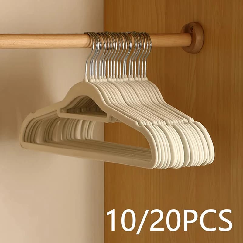 10 Pieces Velvet Hangers Non-Slip Felted Sturdy Hangers Heavy-Duty Suit Clothes Hangers Space-Saving for Closets Clothing Hanger