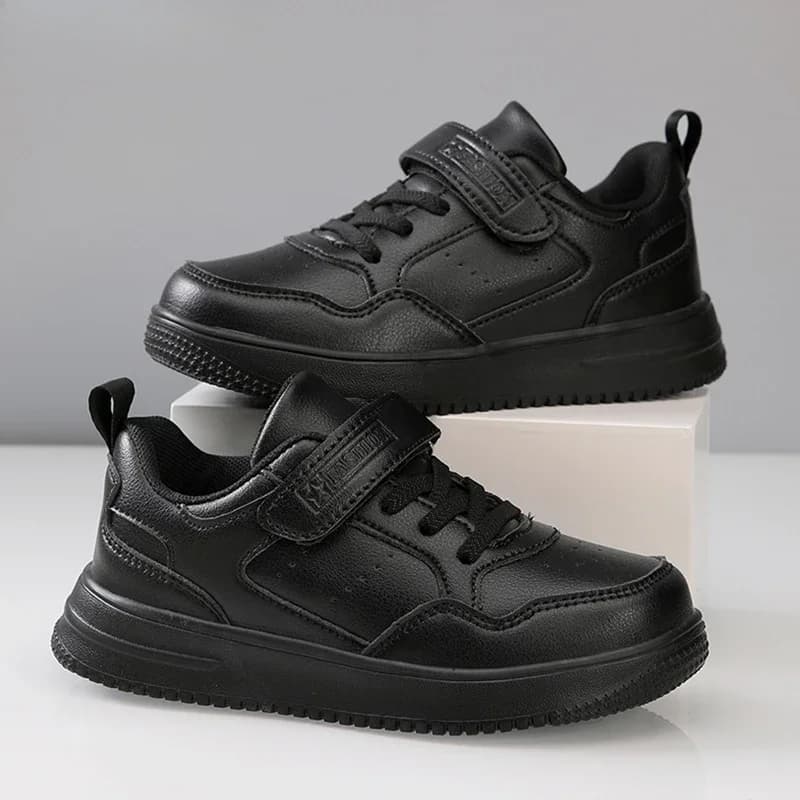 Scarpe da ginnastica per bambini Scarpe casual per ragazzi Scarpe da passeggio piatte per studenti in pelle nera Calzature da tennis sportive leggere per ragazza antiscivolo