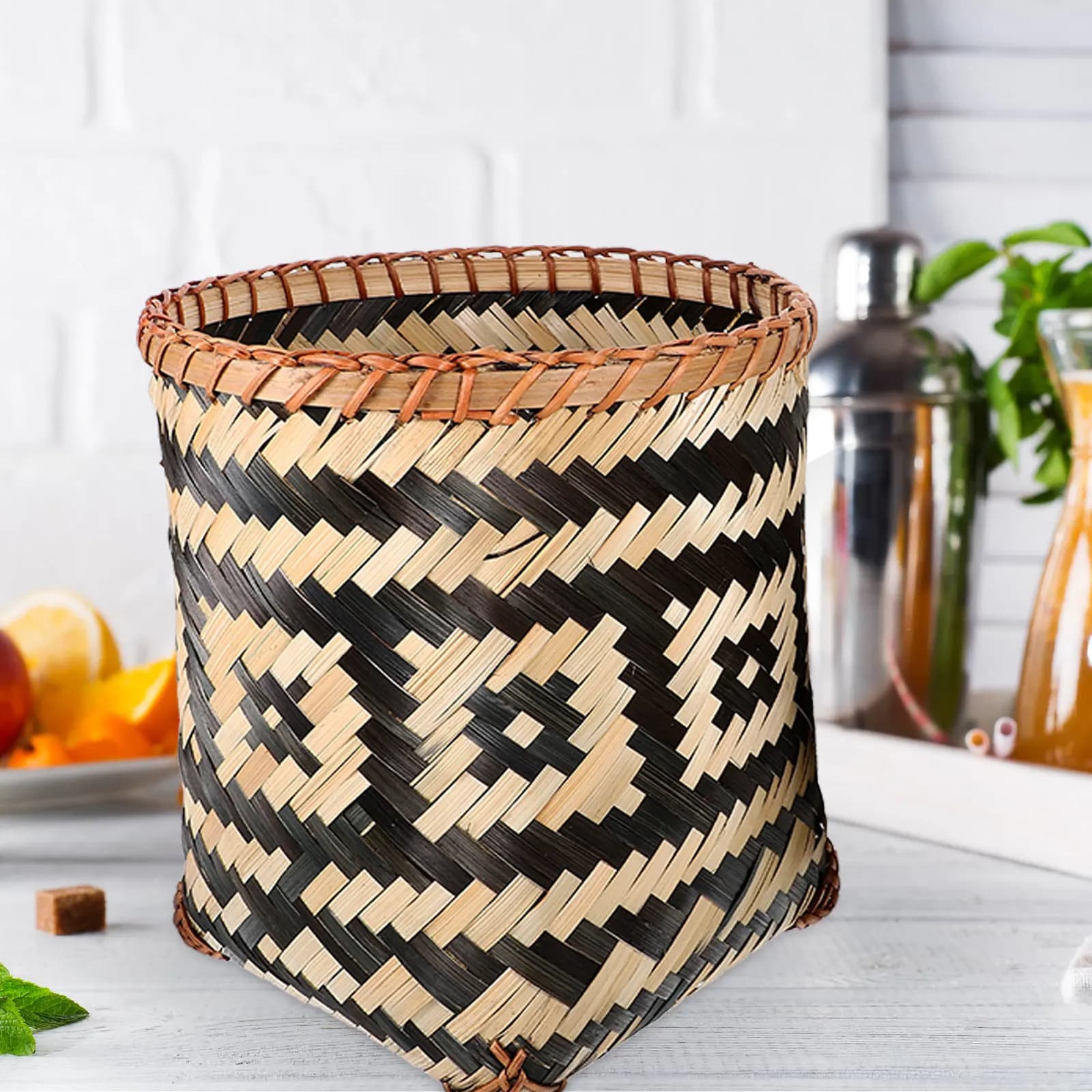 2Pcs Sturdy Bamboo Woven Trash Basket Multi-Use Wastebasket for Living Room Bathroom Office Flower Arrangement Sundries
