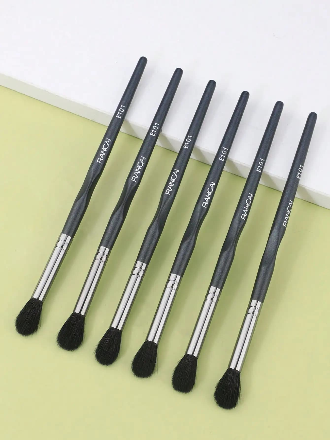 Set di pennelli per trucco da 6 pezzi: ombretto, correttore, pennello per labbra, a lunga durata e a prova di sbavature