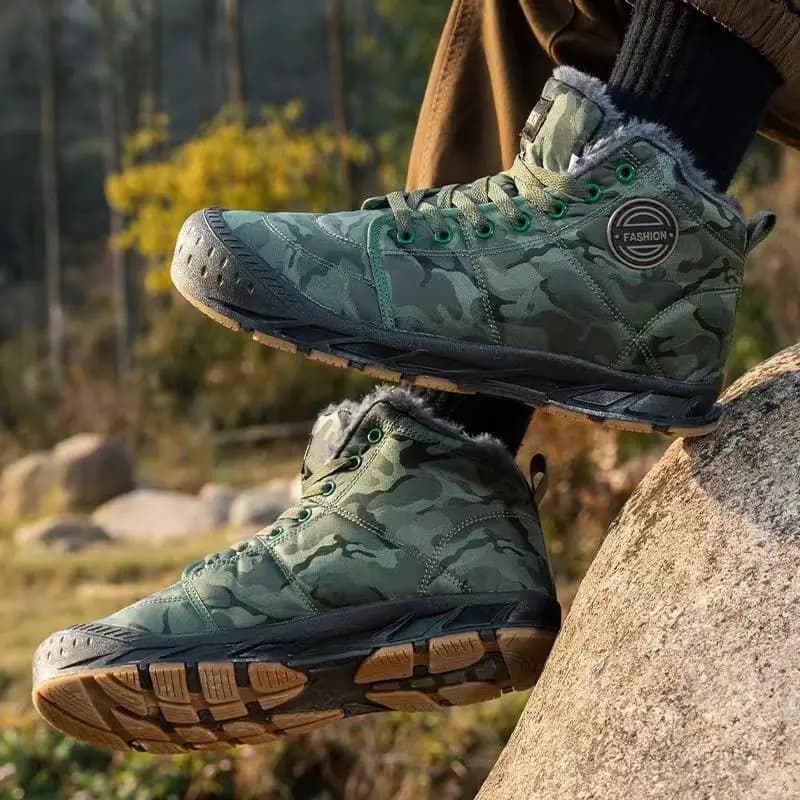 2026 Scarpe da trekking isolate da uomo invernali all'aperto con suola spessa antiscivolo calde e confortevoli stivali casual in cotone fuoristrada 39-46