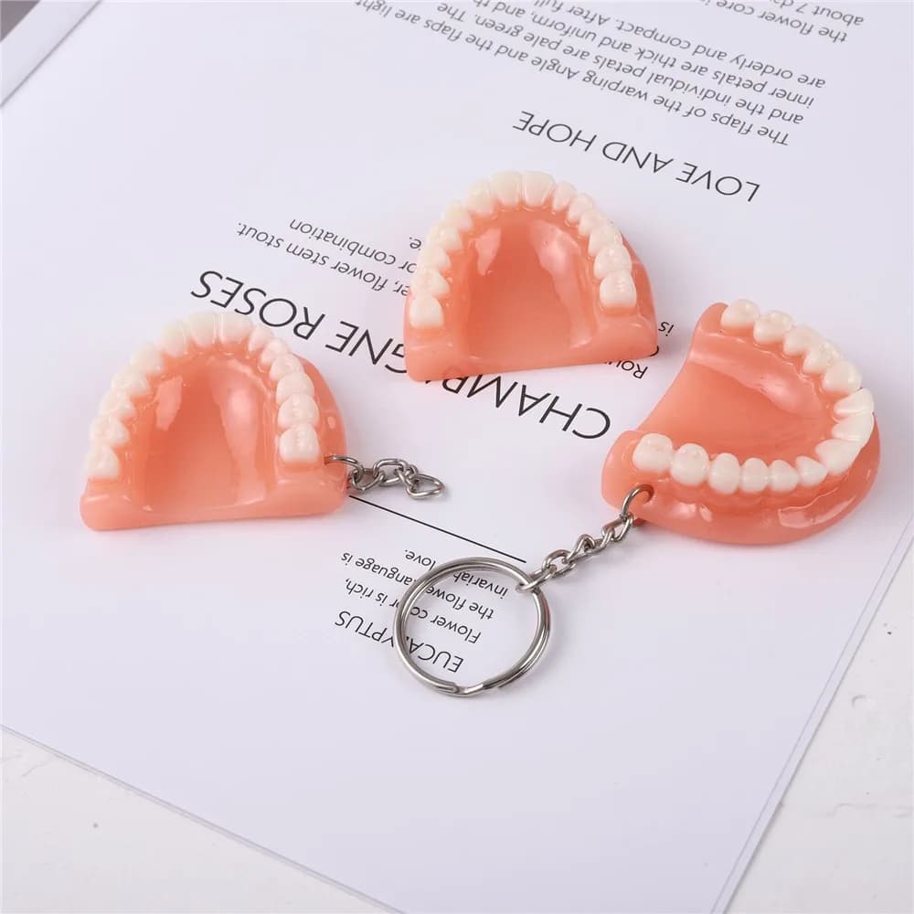 2023 nuova moda creativa dente portachiavi resina molare mascella superiore modello forma protesi portachiavi ciondolo portachiavi clinica dentale regalo
