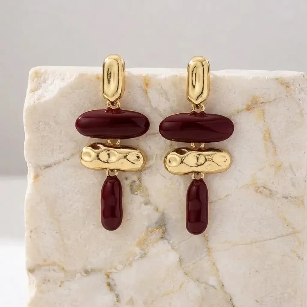 Vintage Burgundy Enamel Irregular Geometric Drop Earrings Hammered Gold Metal Dangle Earrings Versatile Women Fashion Ear Jewelry Gift