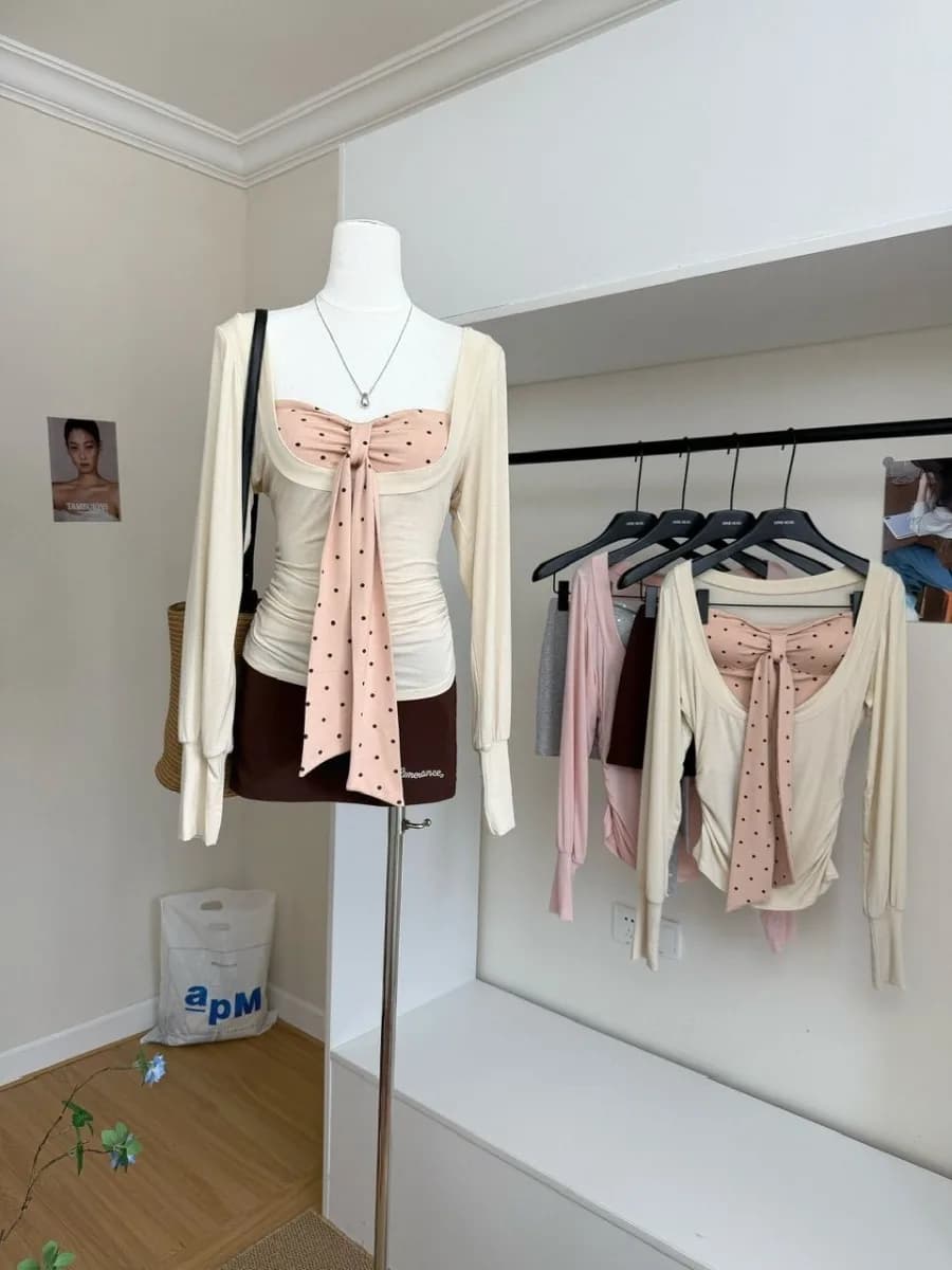 Completo da donna autunnale a pois, top a fascia senza spalline con scollo a U, stile grunge fatato, sexy, plissettato, estetica Y2K, due pezzi