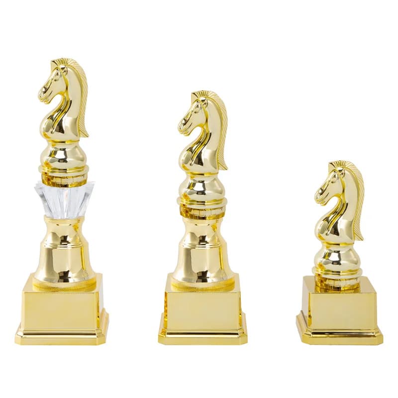 Trofeo di scacchi personalizzato per la presentazione dei premi del concorso di scacchi per bambini e l'ordine degli articoli commemorativi