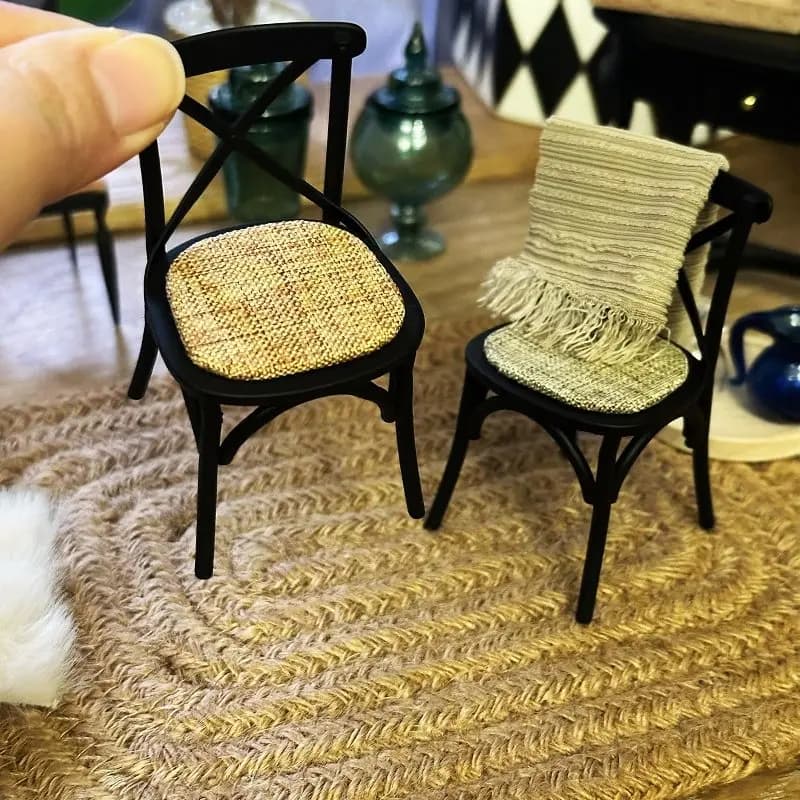 Cattreasure Sedia in Resina in Miniatura Scala 1:12 con Cuscino in Lino, Arredamento Fatto a Mano per Casa delle Bambole