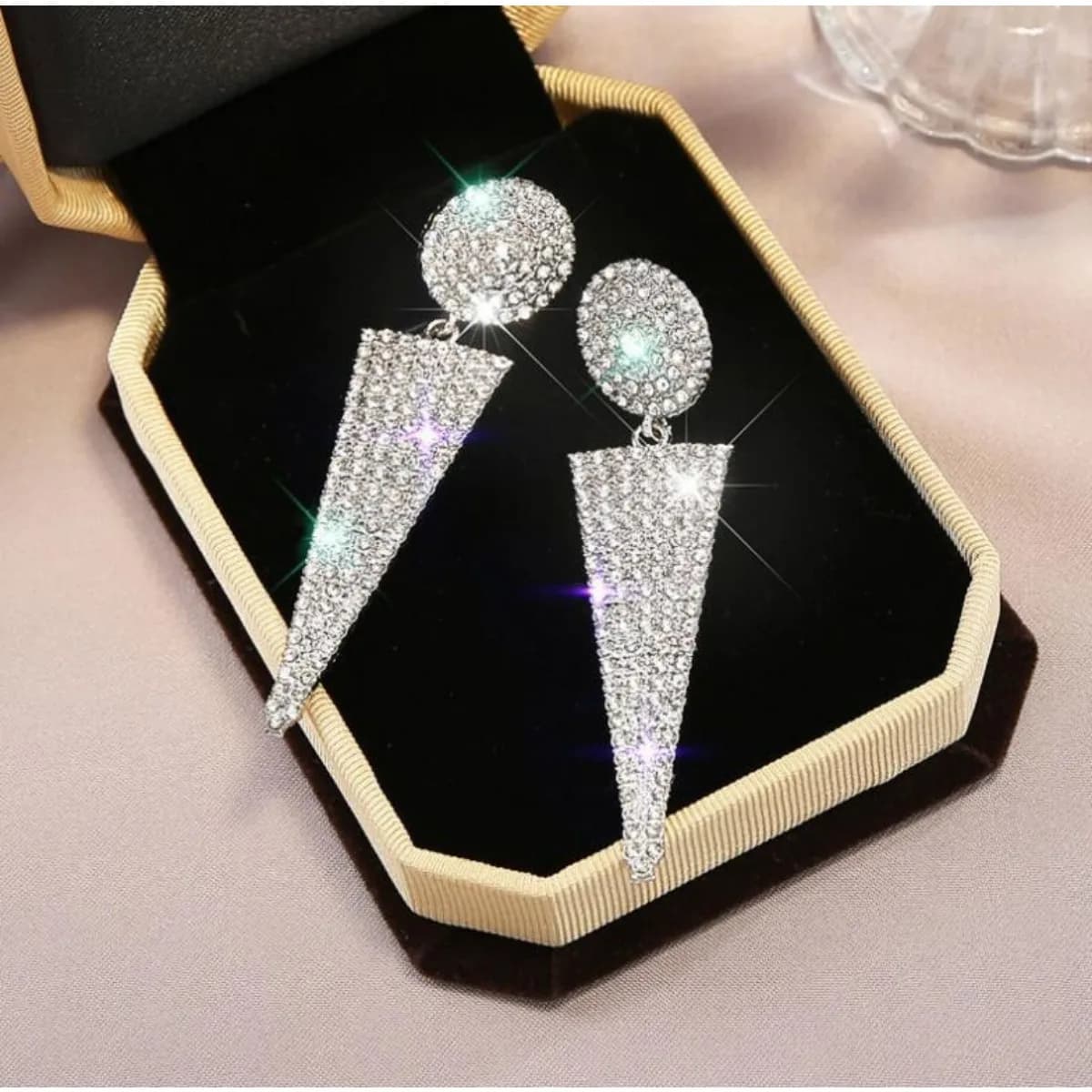 Orecchini pendenti a triangolo di cristallo, gioielli alla moda, eleganti e leggeri per donna