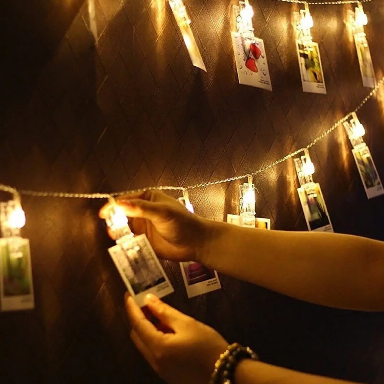 Lampada a Corda con Clip per Foto, Illuminazione LED per Decorazione di Pareti, Scrivanie e Mensole, Esposizione Fotografica Romantica per Ufficio