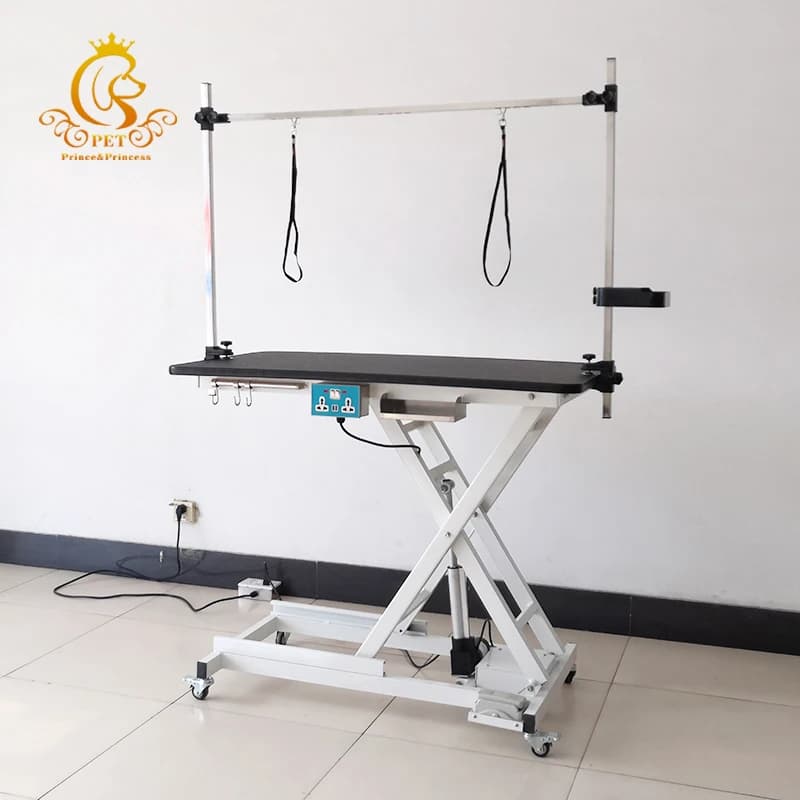 Tavolo da Toelettatura per Animali Domestici EUR PET Regolabile e Pieghevole, Design Semplice con Sollevamento Elettrico, per Cani e Gatti, Piano in Gomma Resistente