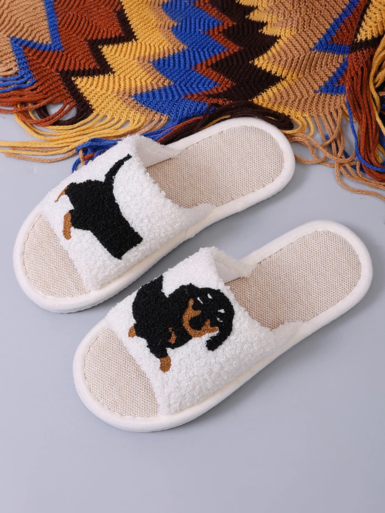Ciabatte estive in lino con simpatico cane Bassotto, adorabili ciabatte unisex ricamate traspiranti antiscivolo con punta aperta per la casa