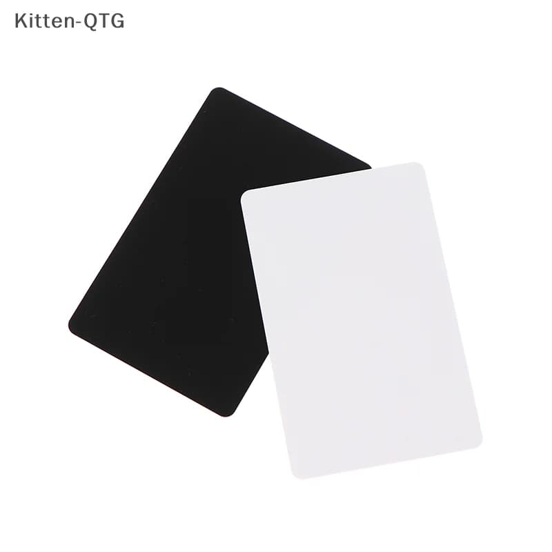 Caldo! NUOVO 5/10 Pz NFC215 Nero Bianco Carte Riscrivibili NFC NT-AG215 Carte IN PVC Vuote Facile Conveniente Programmabile NFC Biglietto da visita