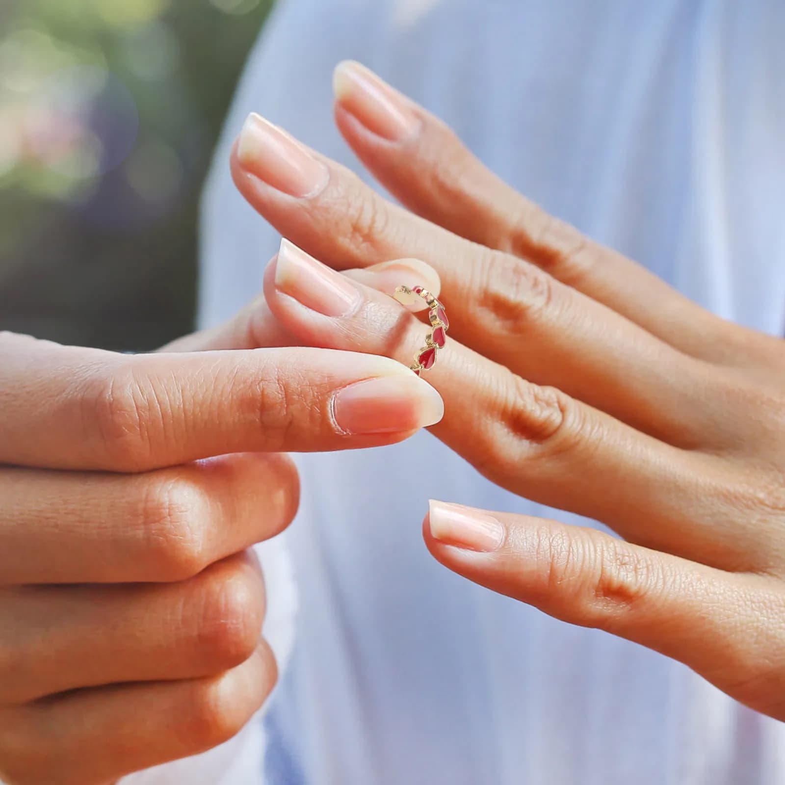 1 anello a forma di cuore, creativo, alla moda, decorativo, gioiello da dito, regalo chic ed elegante per la festa di laurea dell'amante