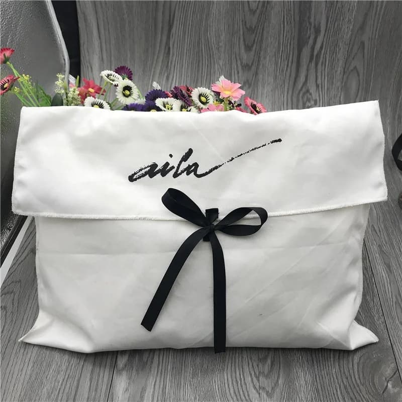 Custodia per imballaggio polvere per scarpe in tessuto con busta in morbido cotone con patta Borsa per polvere in cotone con coulisse stampata con logo personalizzato