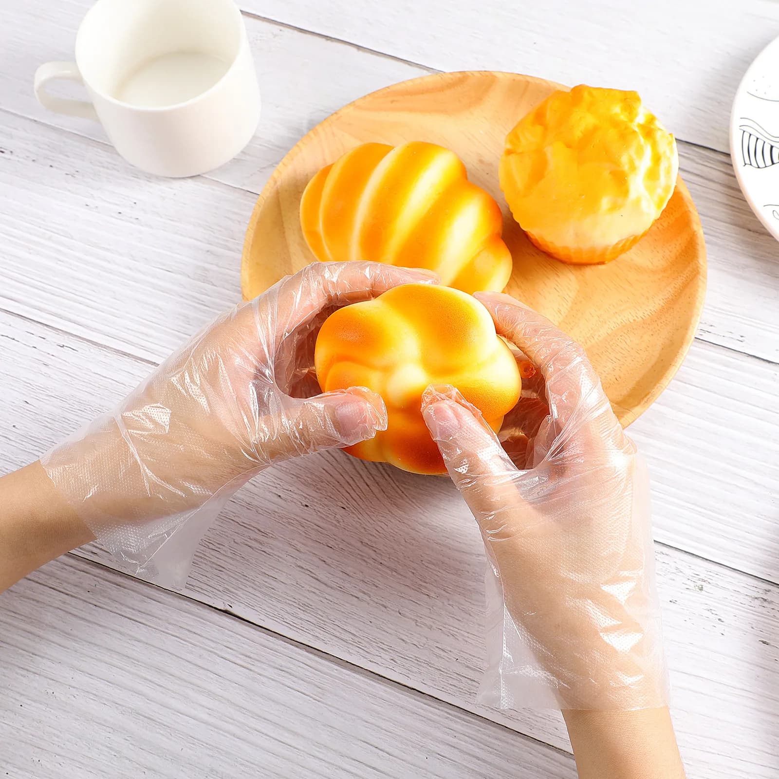 100 Pezzi Guanti Monouso in PE Trasparenti Spessi per Alimenti, Guanti Protettivi Senza Lattice per Preparazione Cibo