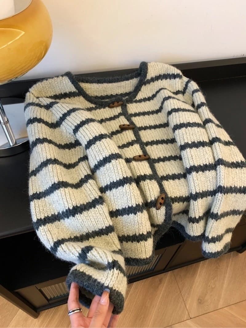 Retro Striped Knitted Jacket Women's Autumn Winter Loose Short V-Neck Sweater Cardigan Button Splice Ribbed Korean Style