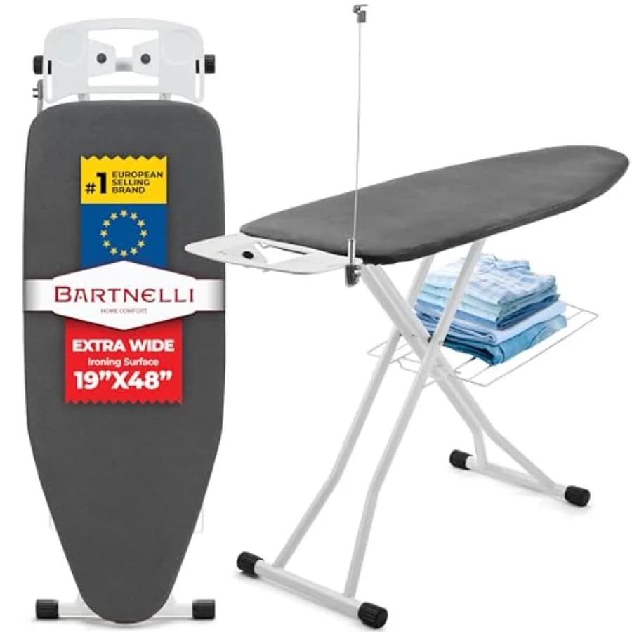 Asse da Stiro Extra Larga Professionale 19x48 con Poggiaferro, Portacavo, Ripiano e Copertura e Tappetino Termoresistenti a 4 Strati