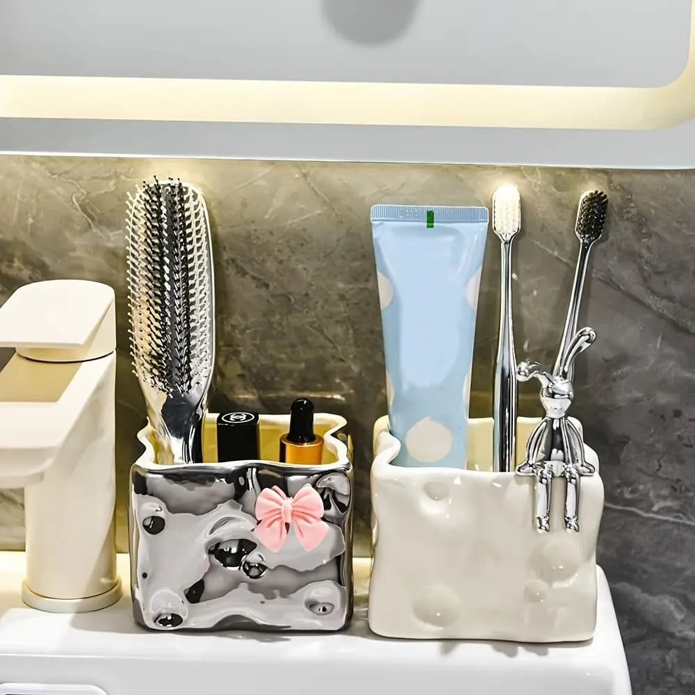 Contenitore portaoggetti da bagno in ceramica a forma di fiocco, porta spazzolino e trucchi quadrato, organizer da scrivania creativo a forma di coniglio per la casa