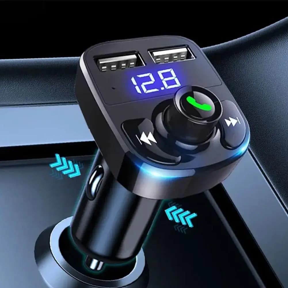 Caricabatterie per Auto Wireless Bluetooth Multifunzione con Doppia Porta USB, Bluetooth 5.0, PD Type-C, Lettore Ambientale