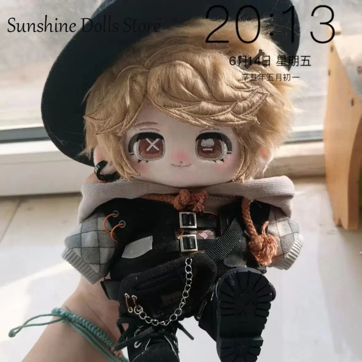 Victor Grantz Anime Identity V Bel Ragazzo Cosplay Peluche Bambola di Cotone Farcito Corpo Vestire Vestiti Figura Giocattoli Regalo Della Mascotte 20 cm