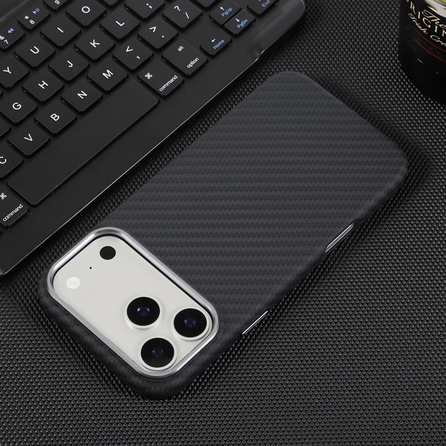 Cover Posteriore Magnetica Antiurto in Fibra di Carbonio Stile Aramidico per iPhone 17 14 15 16 Pro Max Air 17Pro 16Pro Compatibile con MagSafe J0034