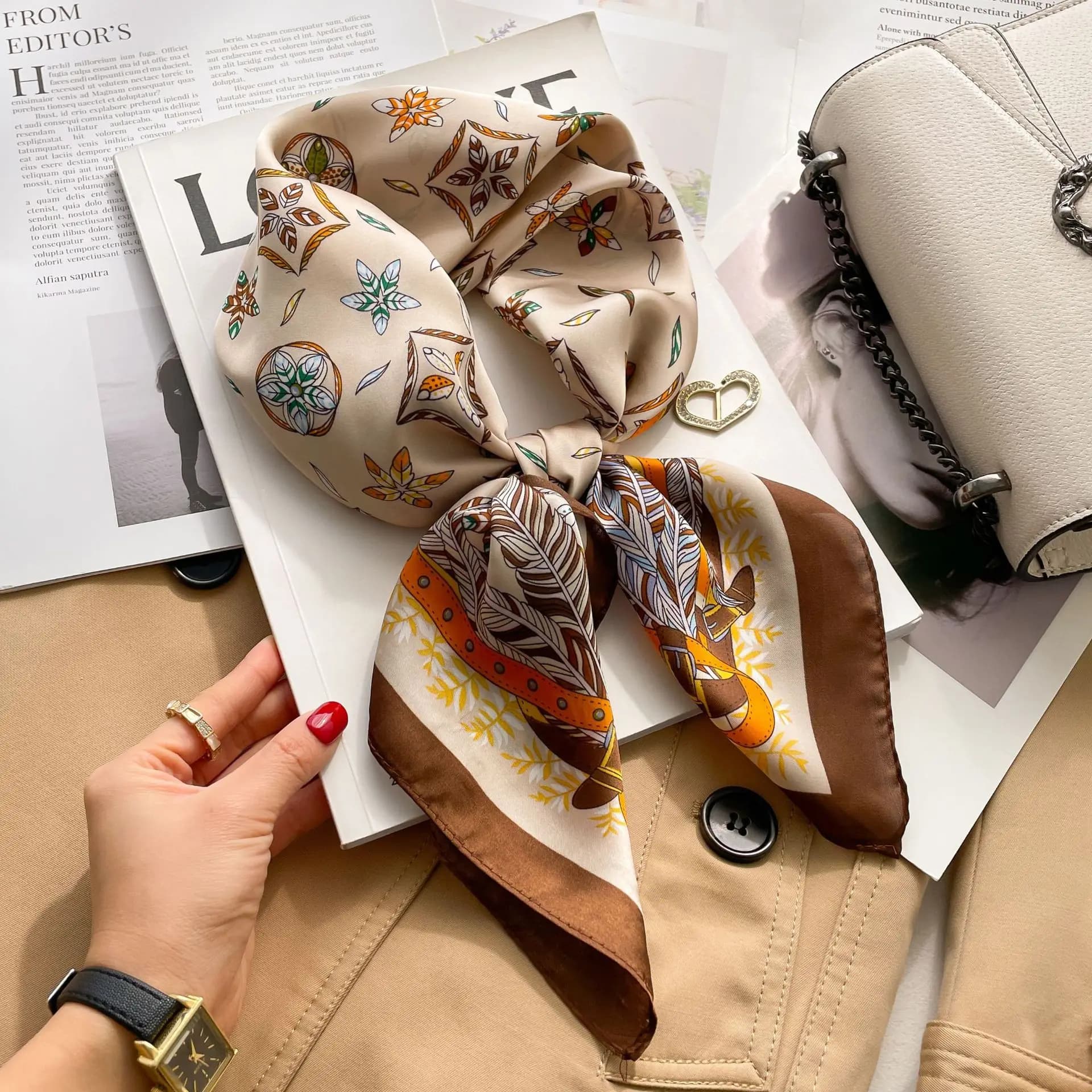 Foulard Quadrato in Seta di Lusso con Stampa Moda 70x70cm, Morbido in Raso, per Donna, Fascia per Capelli, Sciarpa, Cravatta, Nastro per Borsa