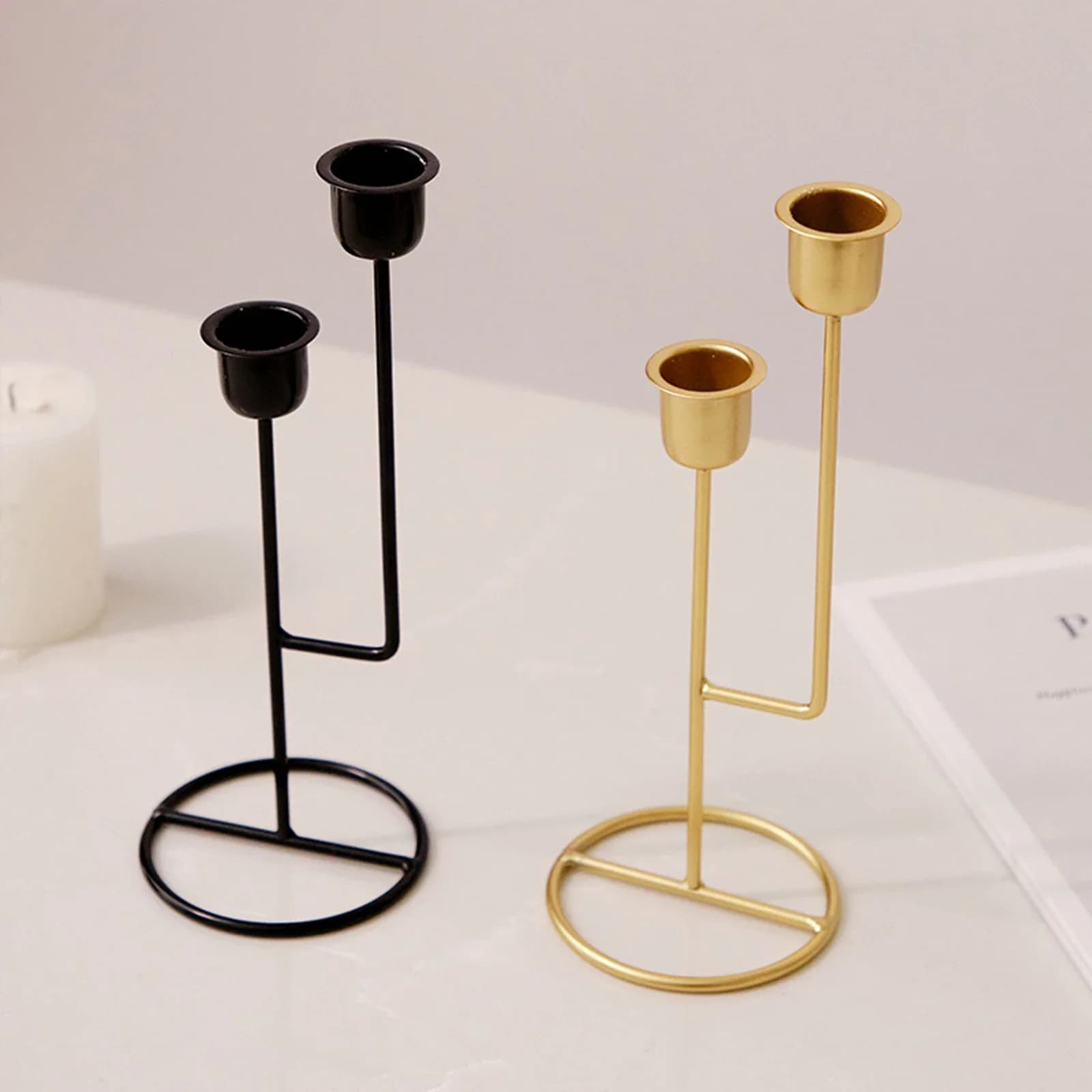 Portacandele da Tavolo per Matrimoni, Candelabro Alto in Metallo Stile Europeo, Portacandele Neri per Candele Affusolate, Decorazione per la Casa