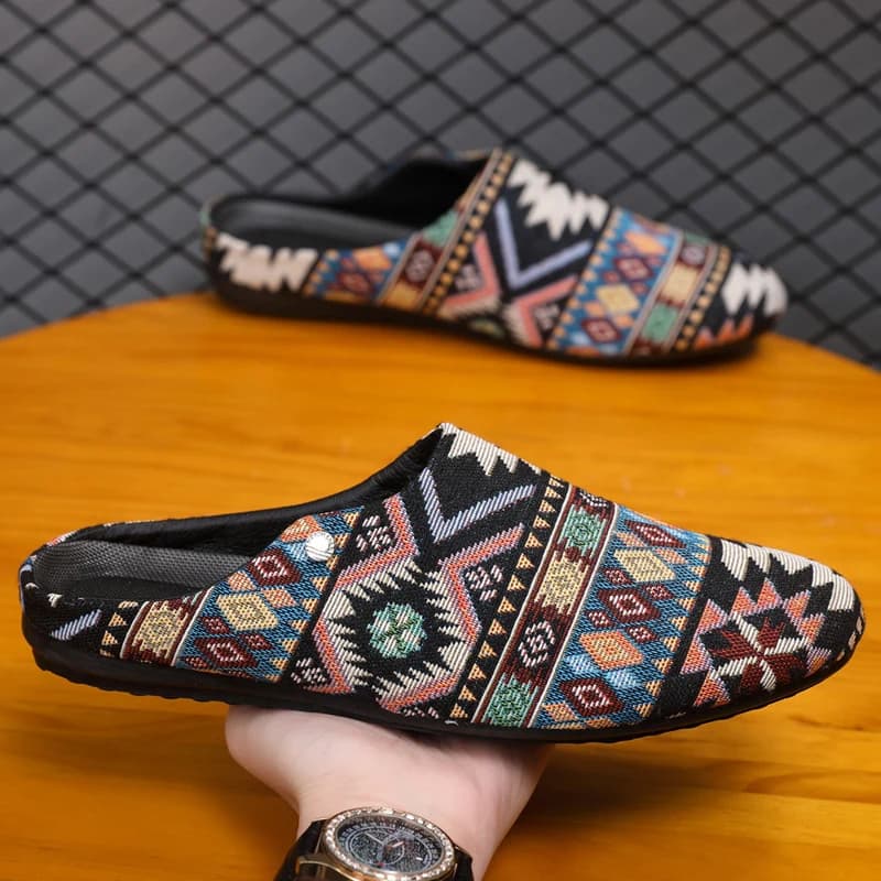 Classic Designer Loafers Men Flat Slippers Summer Breathable Canvas Shoes For Men Half Shoes Comfy Slip-on Men's Casual Shoes